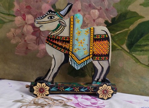 Ancienne vache roulettes - ancienne,