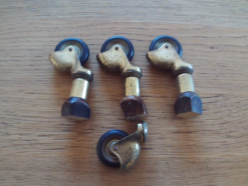 Lot anciennes roulettes - ,